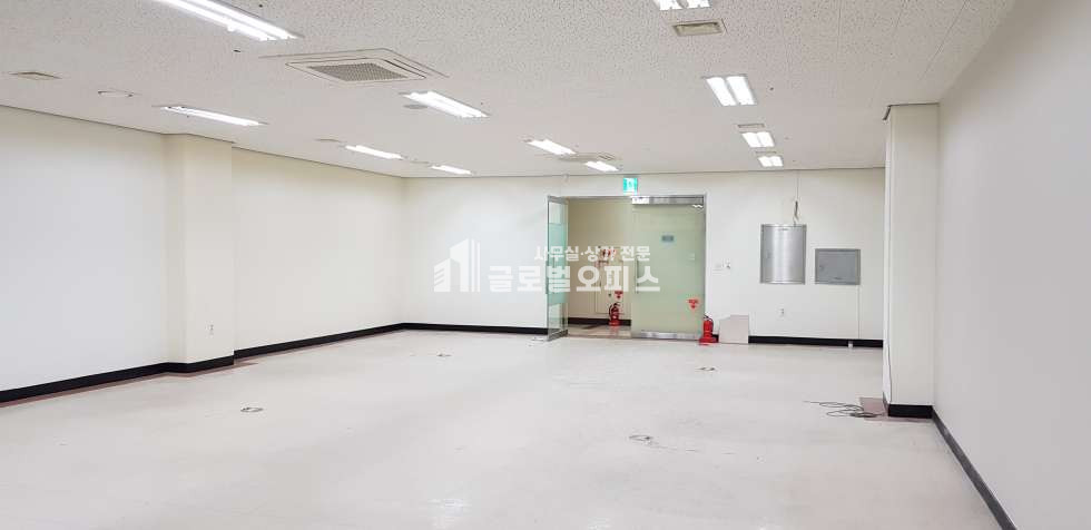 경기 안양동안구 관양동 883 1동 전용34, 기본형 사무실 , 평촌역세권 사무실 월세 매물번호 10398 사진 3