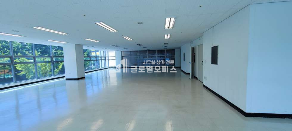 경기 안양동안구 관양동 1122-5 가동 전용75, 한개층 전체를 전용으로 사용가능,근린생활시설 및 업무시설 모두 사용가능 월세 매물번호 10456 사진 4
