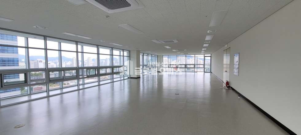 경기 안양동안구 호계동 에이스하이테크시티 범계 월세 52평 월세 매물번호 10087 사진 3