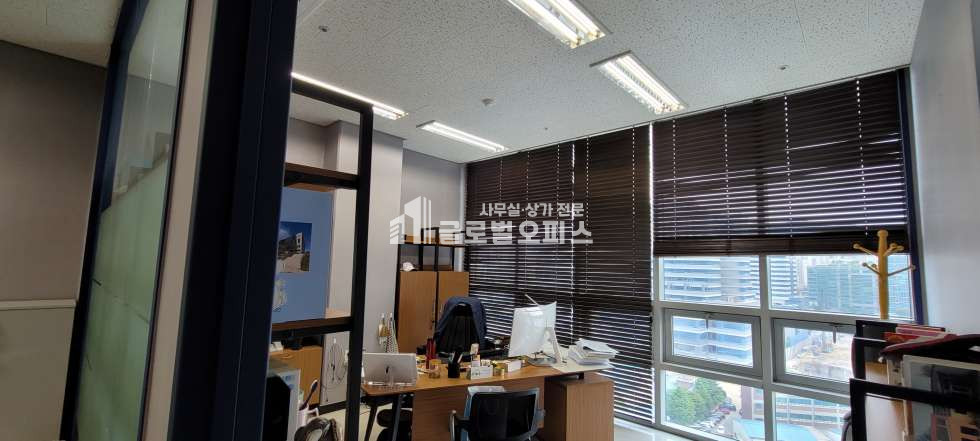 경기 안양동안구 관양동 디지털엠파이어 월세 30평 월세 매물번호 10061 사진 4