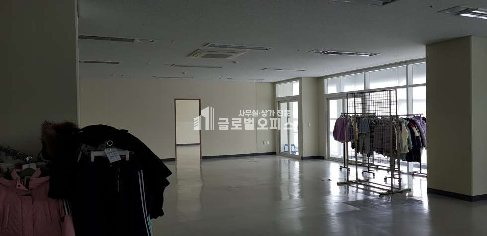 경기 안양동안구 관양동 평촌하이필드 사무실 전용 70평 월세 월세 매물번호 10122 사진 3