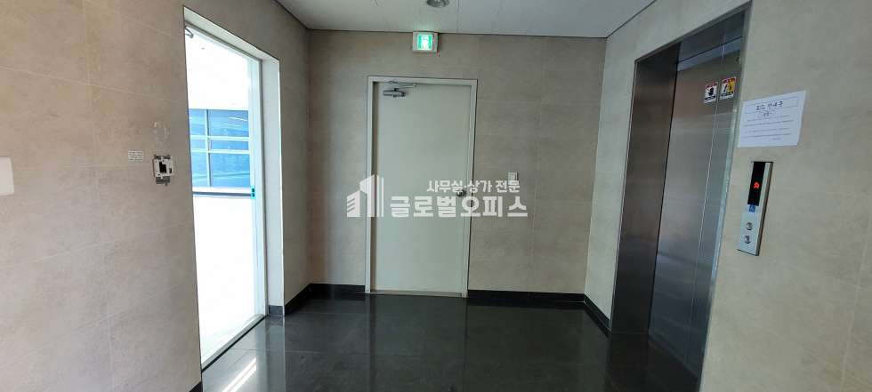 경기 안양동안구 관양동 1122-5 나동 청룡빌딩 2층 전용75평 월세 (사무실,근린생활시설 모두 가능) 월세 매물번호 10165 사진 7