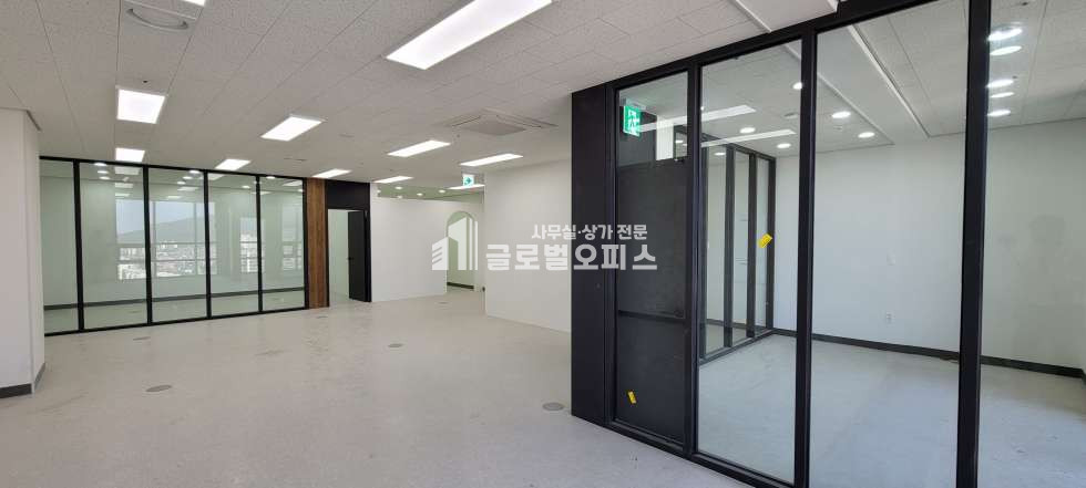 경기 안양만안구 안양동 1432 A동 안양아이에스비즈센트럴 전용 35평 월세 월세 매물번호 10189 사진 3