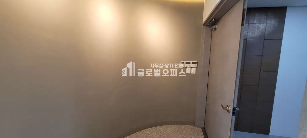 경기 안양만안구 안양동 1432 A동 안양아이에스비즈센트럴 전용 33평 월세 월세 매물번호 10193 사진 3