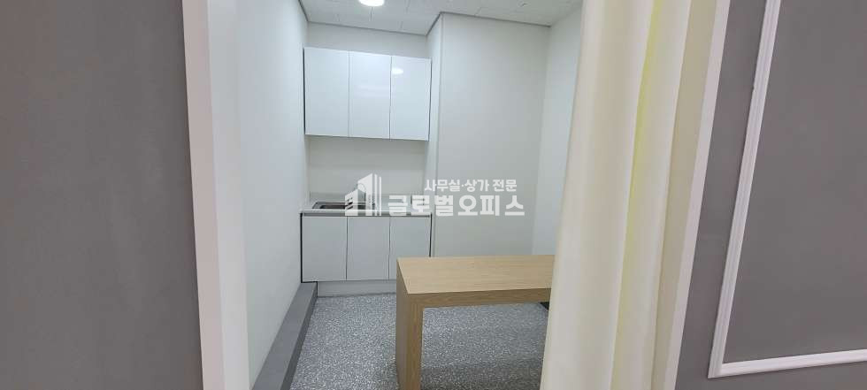 경기 안양만안구 안양동 1432 A동 안양아이에스비즈센트럴 전용 33평 월세 월세 매물번호 10193 사진 8