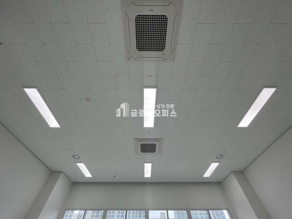 경기 안양만안구 안양동 1432 안양아이에스비즈센트럴 드라이브인 시스템 전용 25평 월세 월세 매물번호 10204 사진 4