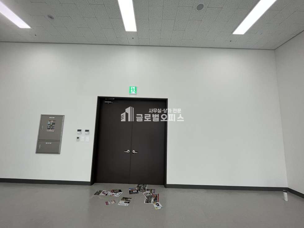 경기 안양만안구 안양동 1432 안양아이에스비즈센트럴 드라이브인 시스템 전용 25평 월세 월세 매물번호 10204 사진 6