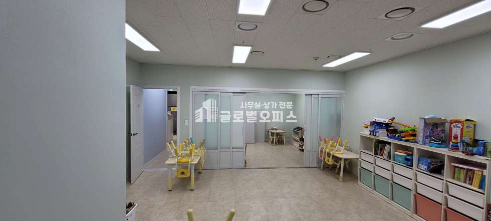 경기 안양만안구 안양동 1432 B동 안양아이에스비즈센트럴 전용50평 풀인테리어 월세 월세 매물번호 10233 사진 9