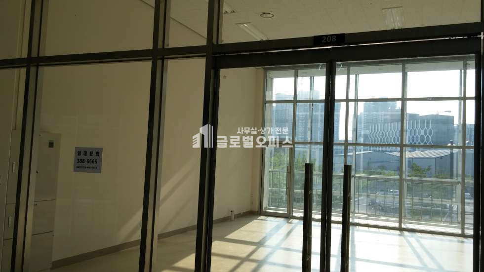 경기 안양동안구 관양동 1802 오비즈타워 근린생활시설 전용20평 월세 월세 매물번호 10238 사진 1