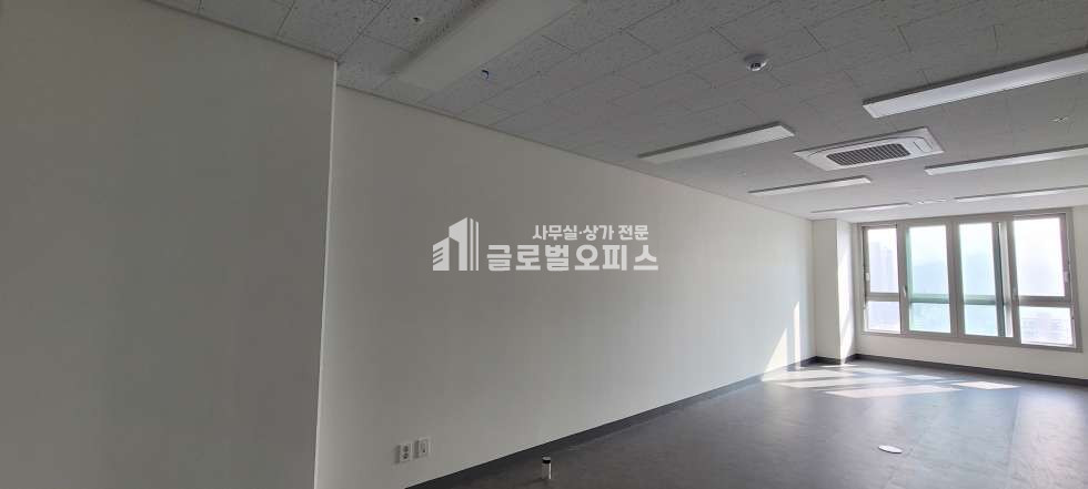 경기 과천시 중앙동 38 힐스테이트 과천중앙 전용 40평 근린생활시설 사무실 월세 매물번호 10245 사진 4