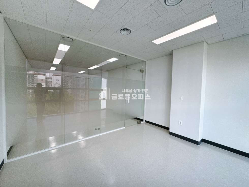 경기 안양동안구 호계동 555-26 전용17평, 룸1 인테리어 완비된 세련된 사무실 .금정역도보5분 월세 매물번호 10331 사진 7