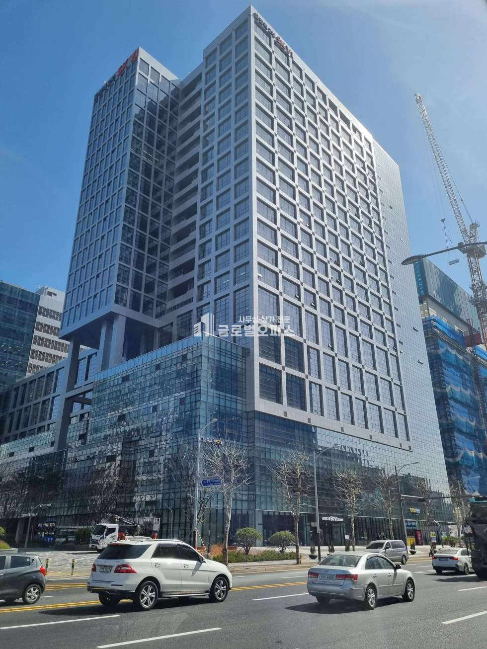 경기 안양동안구 호계동 555-2 (금정역2차 SK V1 tower) 전용65평 , 기본형 , 창고 , 금정역도보5분거리 신축사무실,창고 월세 매물번호 10334 사진 1
