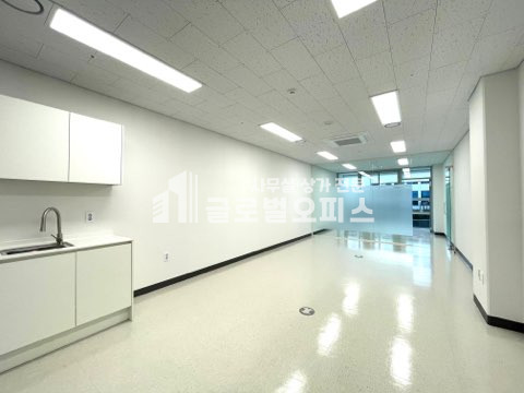 경기 안양동안구 호계동 555-26 전용18평, 룸1+업무공간 (풀인테리어) 완전 세련된 사무실 월세 매물번호 10342 사진 6