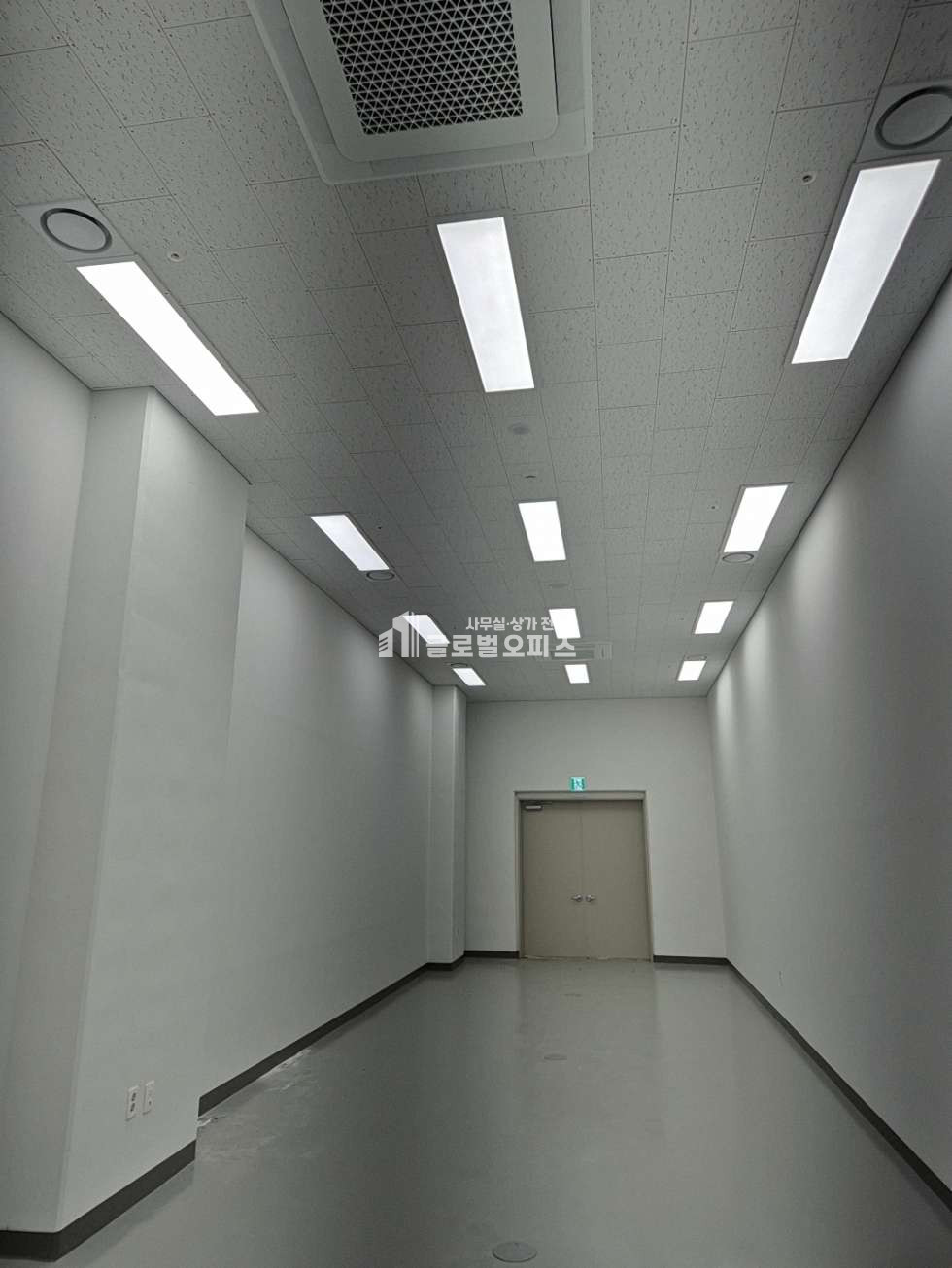 경기 안양동안구 호계동 555-26 전용19평 , 1층 지식산업센터 공장 사무실 , 차량을 이용하는 업체의 경우 아주 좋음 월세 매물번호 10343 사진 13